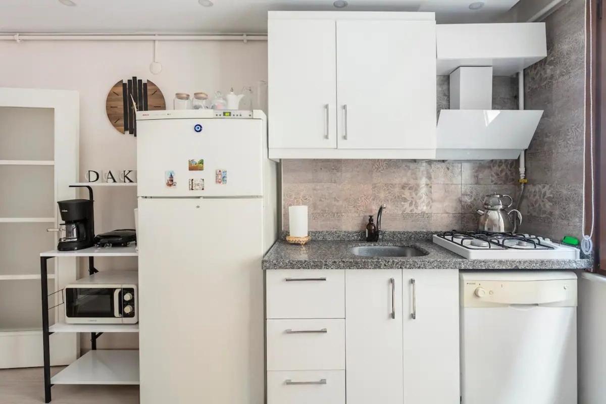 Istanbul'Un Merkezinde Cevahir Avm Karsisi 1+1 Yeni Ev Ngoại thất bức ảnh