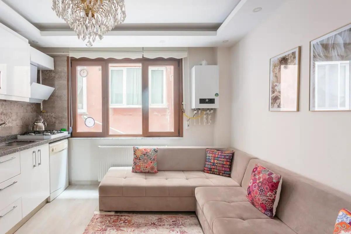 Istanbul'Un Merkezinde Cevahir Avm Karsisi 1+1 Yeni Ev Ngoại thất bức ảnh